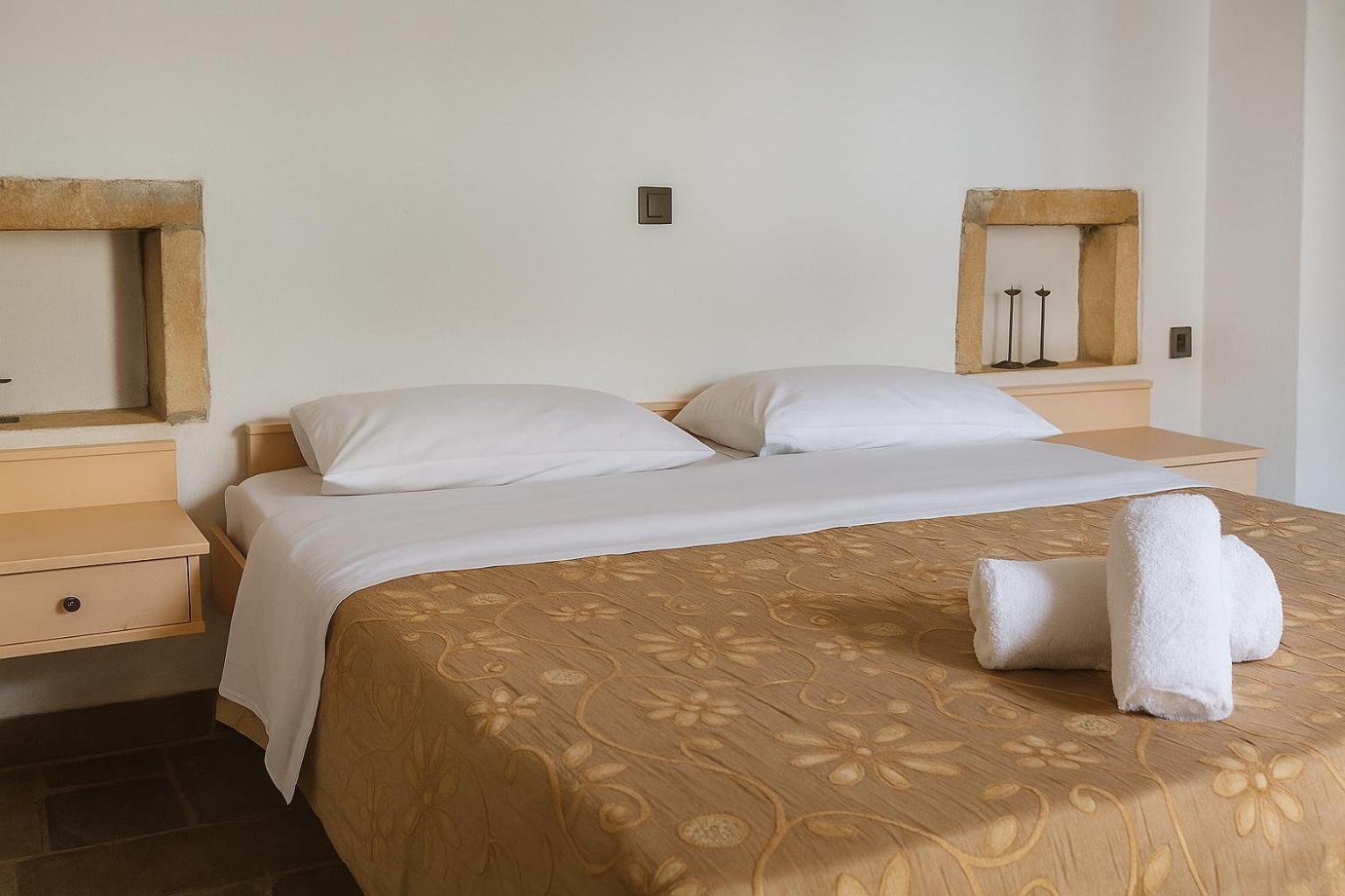 Menexes Suites Monemvasia Monemvasía Exterior foto